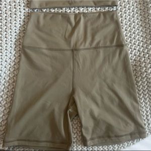 Set active bike shorts